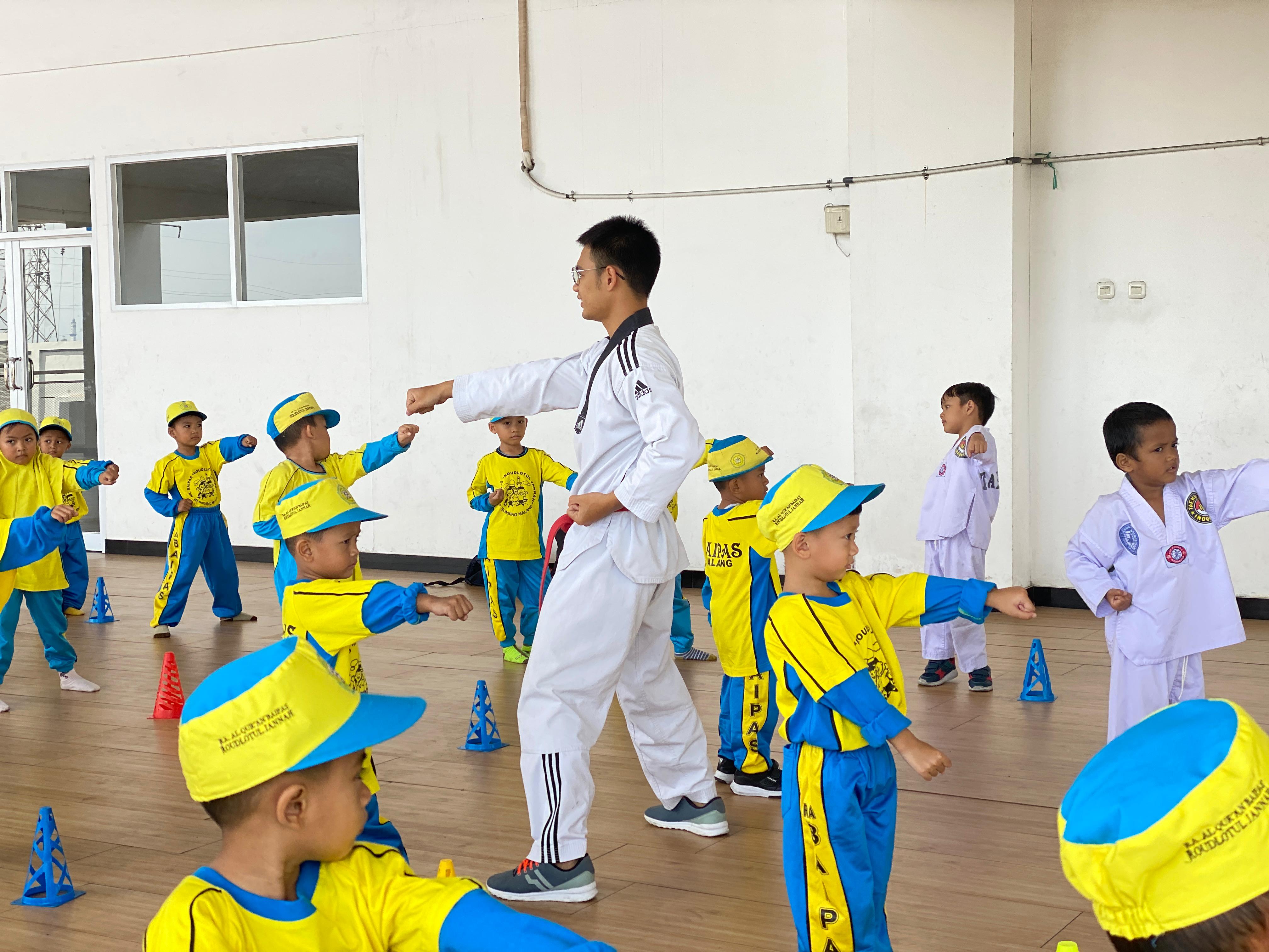 Ekstrakurikuler Taekwondo